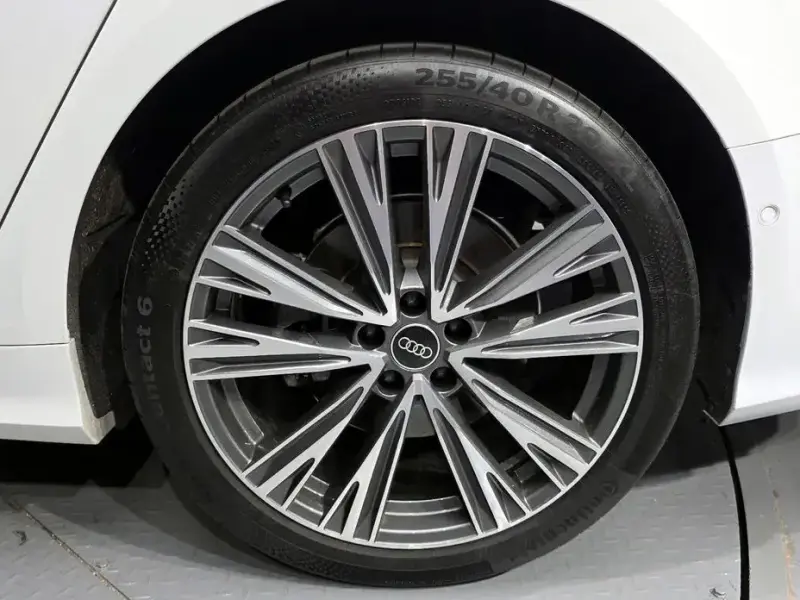 2023 Audi A6 с пробегом 27 365 км
