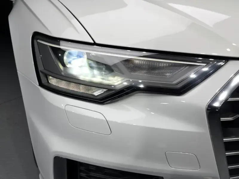 2023 Audi A6 с пробегом 27 365 км