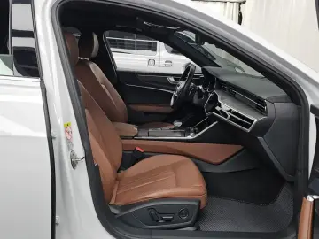 2021 Audi A6 с пробегом 51 992 км