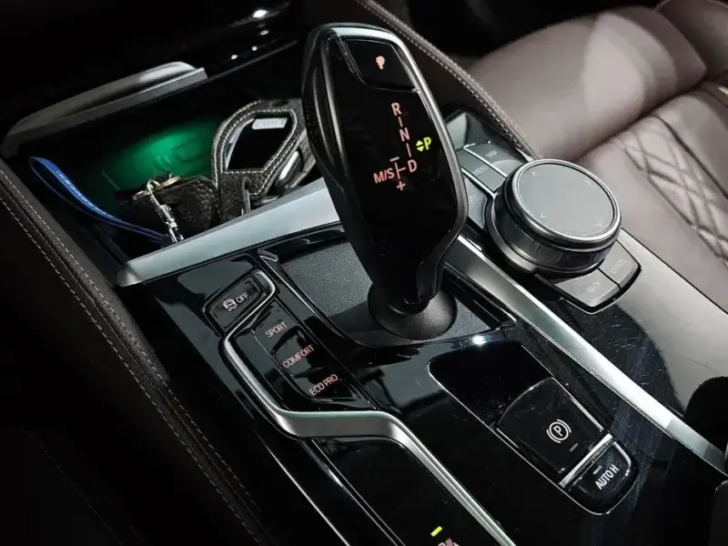 2022 BMW 5 серии с пробегом 62 029 км