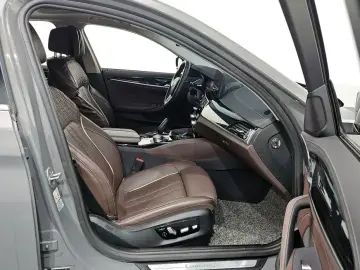 2022 BMW 5 серии с пробегом 62 029 км