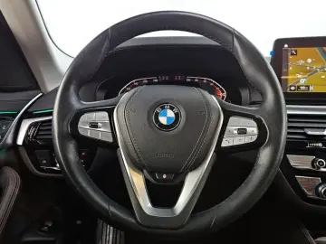 2022 BMW 5 серии с пробегом 62 029 км
