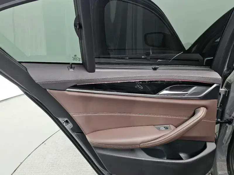 2022 BMW 5 серии с пробегом 62 029 км