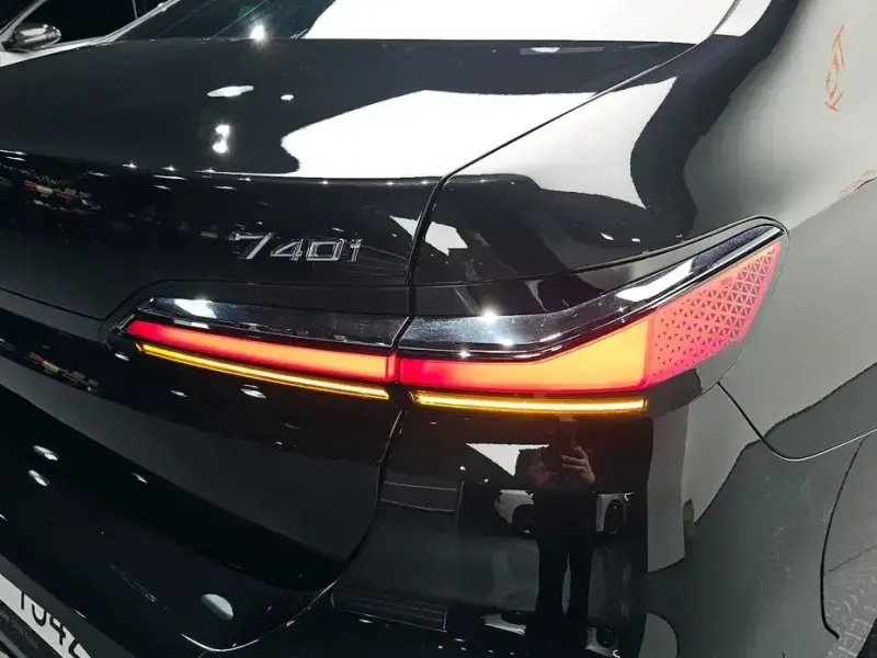 2025 BMW 7 серии с пробегом 4 475 км
