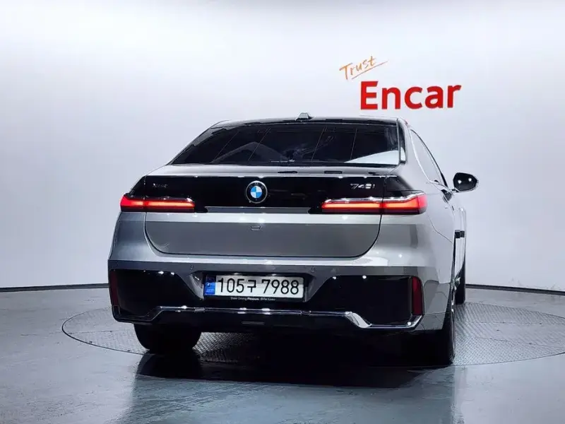 2024 BMW 7 серии с пробегом 29 427 км