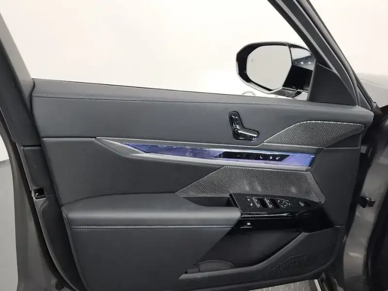 2024 BMW 7 серии с пробегом 29 427 км
