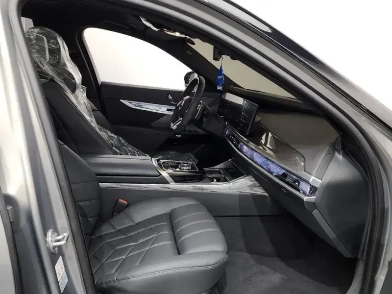 2024 BMW 7 серии с пробегом 29 427 км