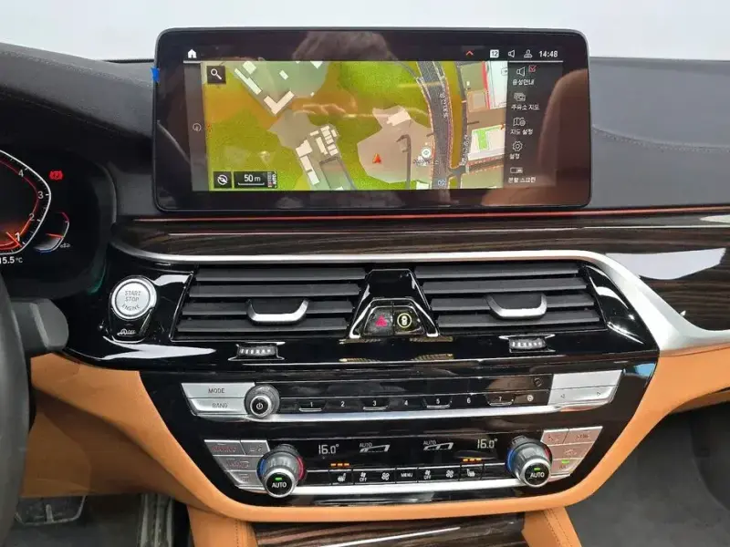 2022 BMW 5 серии с пробегом 57 279 км