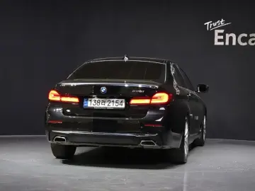 2022 BMW 5 серии с пробегом 63 266 км