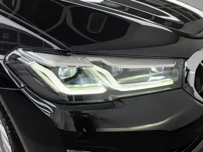 2022 BMW 5 серии с пробегом 63 266 км