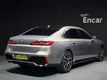 2025 BMW 7 серии с пробегом 15 741 км
