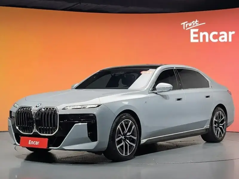 2023 BMW 7 серии с пробегом 23 762 км