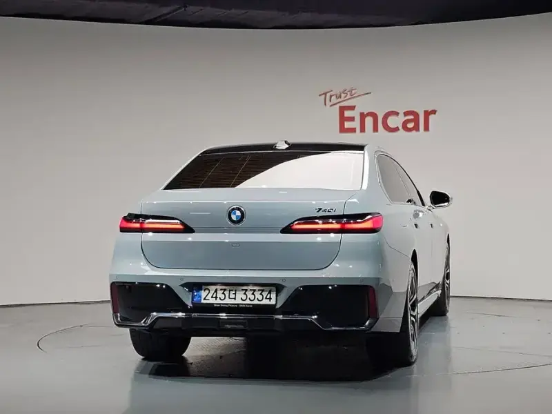 2023 BMW 7 серии с пробегом 23 762 км