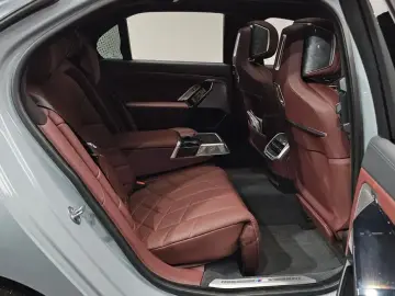 2023 BMW 7 серии с пробегом 23 762 км