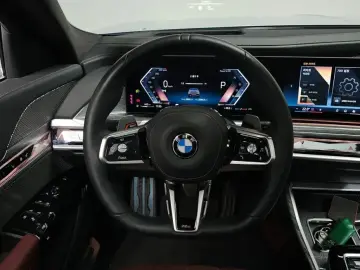 2023 BMW 7 серии с пробегом 23 762 км