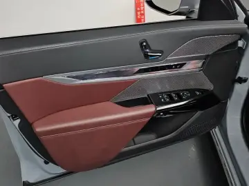 2023 BMW 7 серии с пробегом 23 762 км