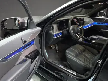 2023 BMW 7 серии с пробегом 39 484 км