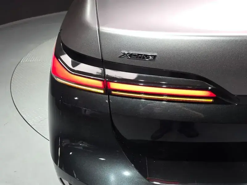 2023 BMW 7 серии с пробегом 39 484 км