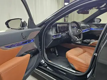 2025 BMW 7 серии с пробегом 5 582 км