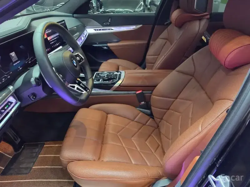 2023 BMW 7 серии с пробегом 24 580 км