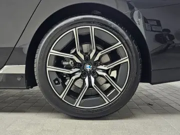 2025 BMW 7 серии с пробегом 5 582 км