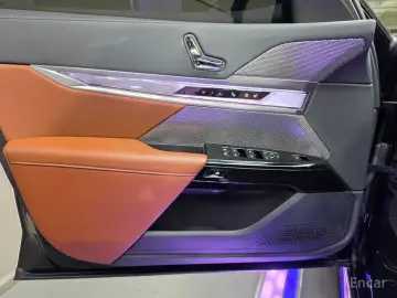 2023 BMW 7 серии с пробегом 24 580 км