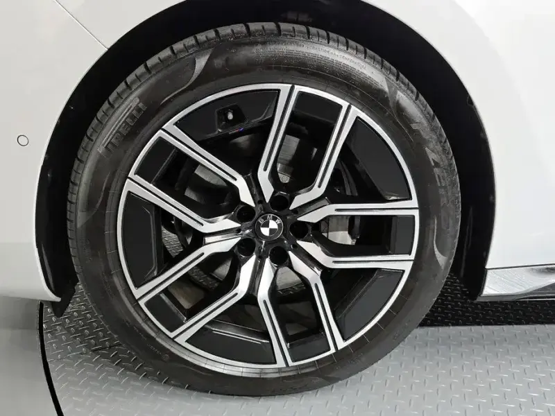 2025 BMW 7 серии с пробегом 10 134 км