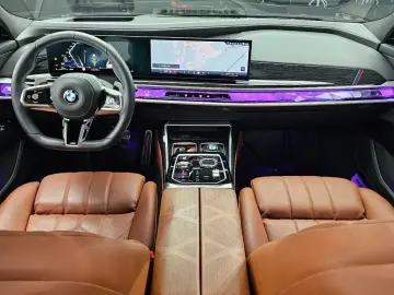2025 BMW 7 серии с пробегом 10 134 км