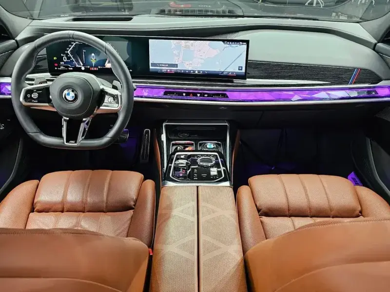 2025 BMW 7 серии с пробегом 10 134 км