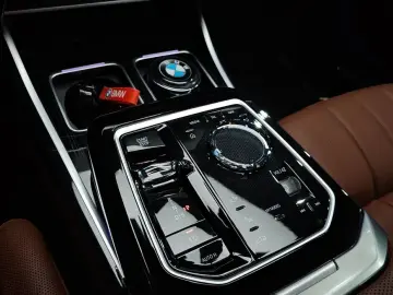 2025 BMW 7 серии с пробегом 10 134 км