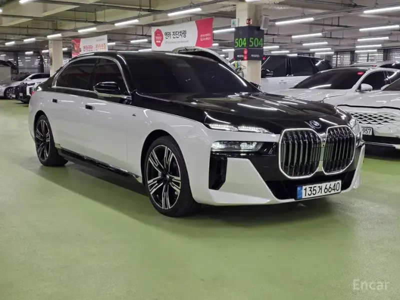 2024 BMW 7 серии с пробегом 13 036 км