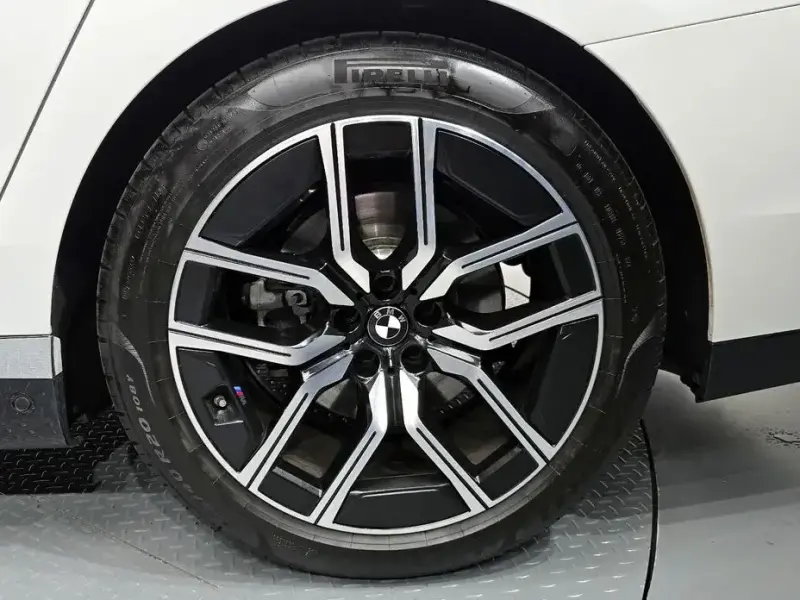 2025 BMW 7 серии с пробегом 10 134 км