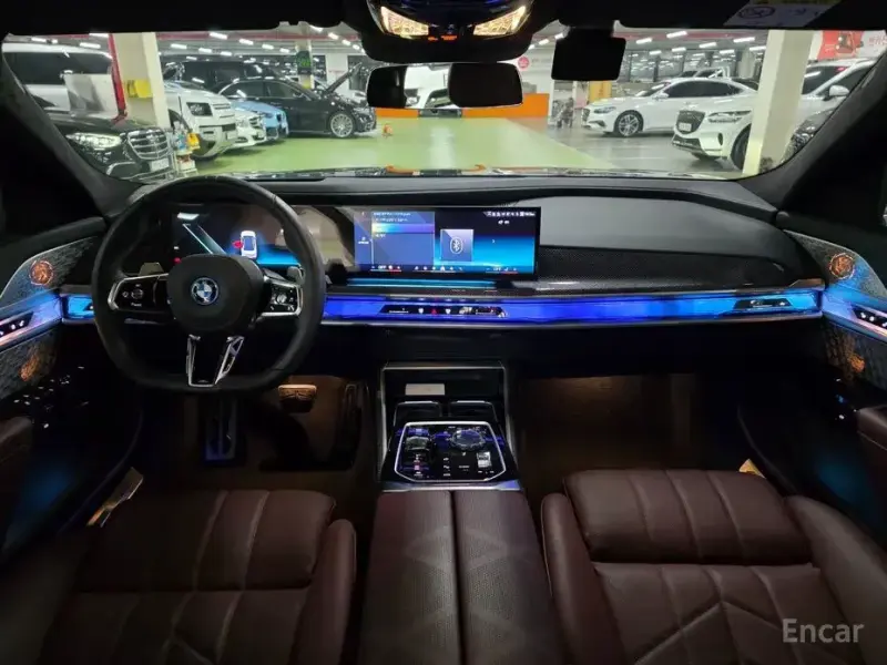 2024 BMW 7 серии с пробегом 13 036 км
