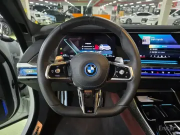 2024 BMW 7 серии с пробегом 13 036 км