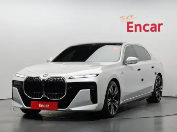 2023 BMW 7 серии с пробегом 33 287 км