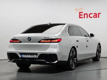 2023 BMW 7 серии с пробегом 33 287 км