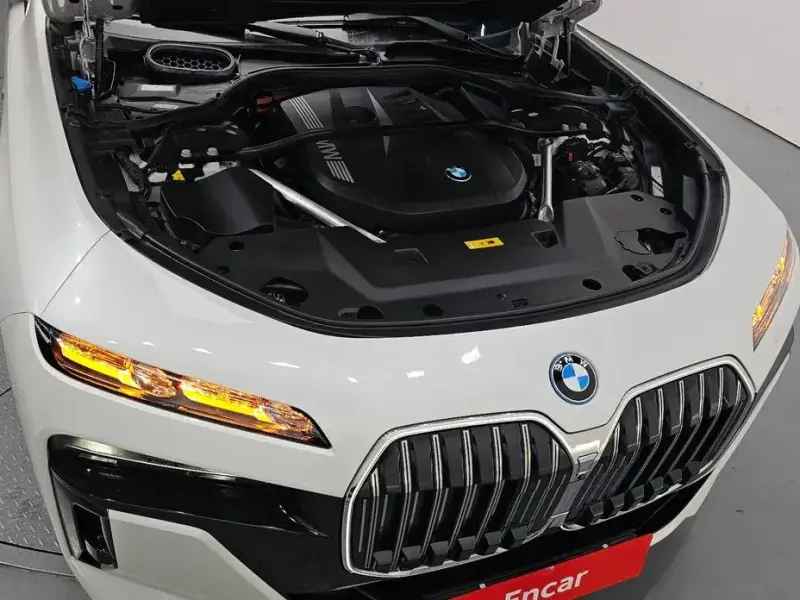2023 BMW 7 серии с пробегом 33 287 км