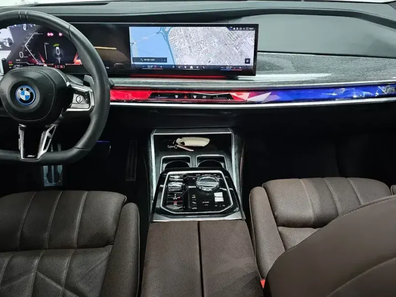 2023 BMW 7 серии с пробегом 33 287 км