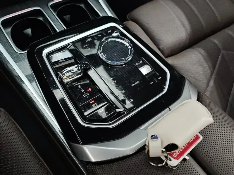 2023 BMW 7 серии с пробегом 33 287 км