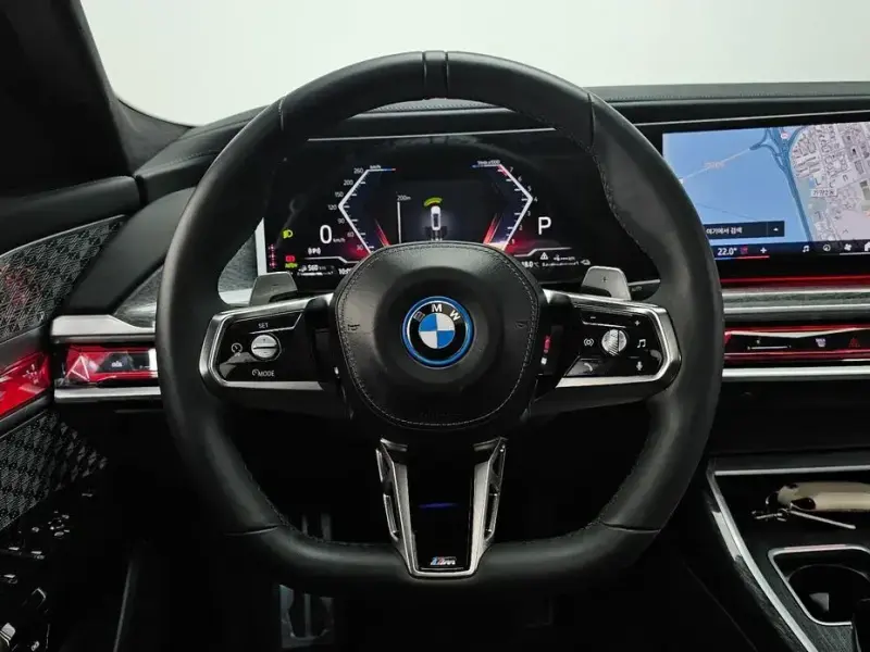 2023 BMW 7 серии с пробегом 33 287 км