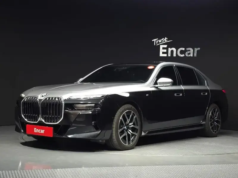 2023 BMW 7 серии с пробегом 38 022 км