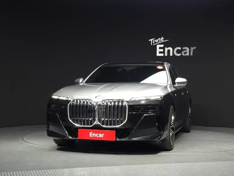 2023 BMW 7 серии с пробегом 38 022 км