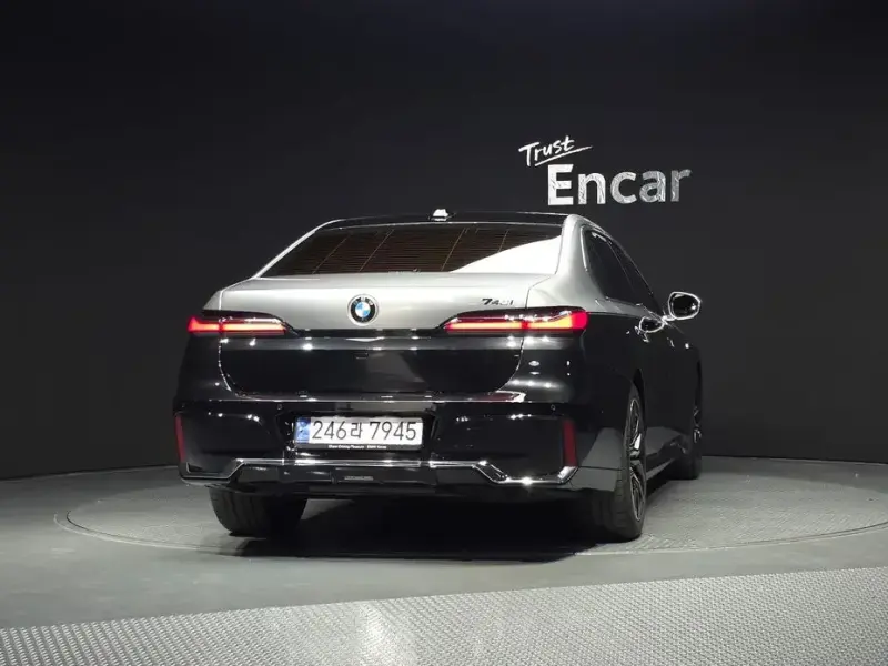 2023 BMW 7 серии с пробегом 38 022 км