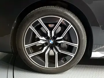 2023 BMW 7 серии с пробегом 38 022 км
