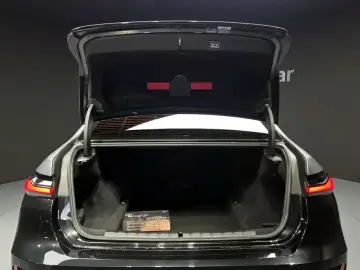 2023 BMW 7 серии с пробегом 38 022 км