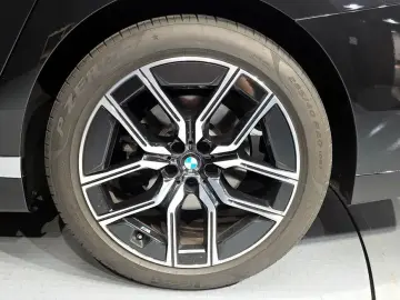 2023 BMW 7 серии с пробегом 38 022 км