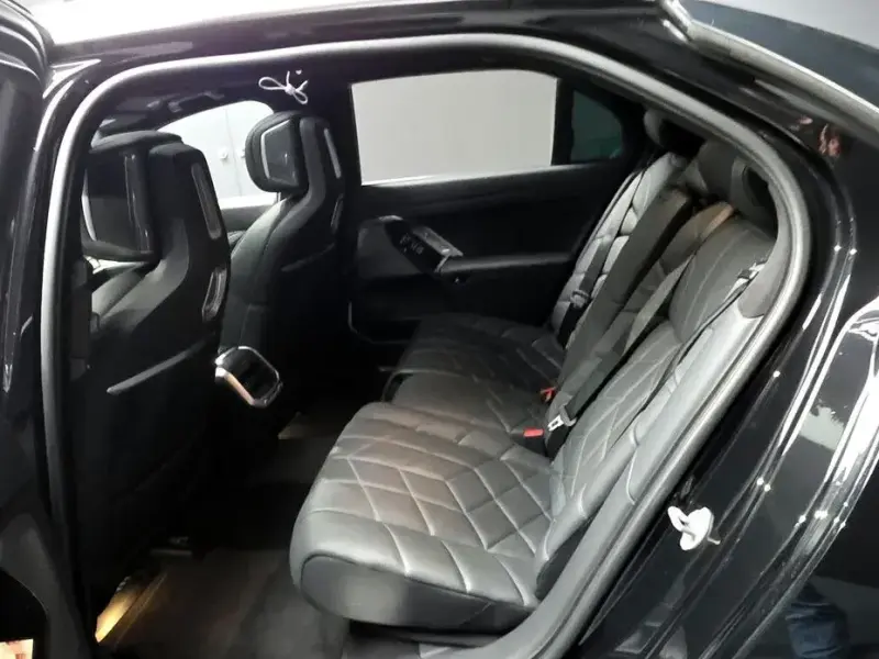 2023 BMW 7 серии с пробегом 38 022 км
