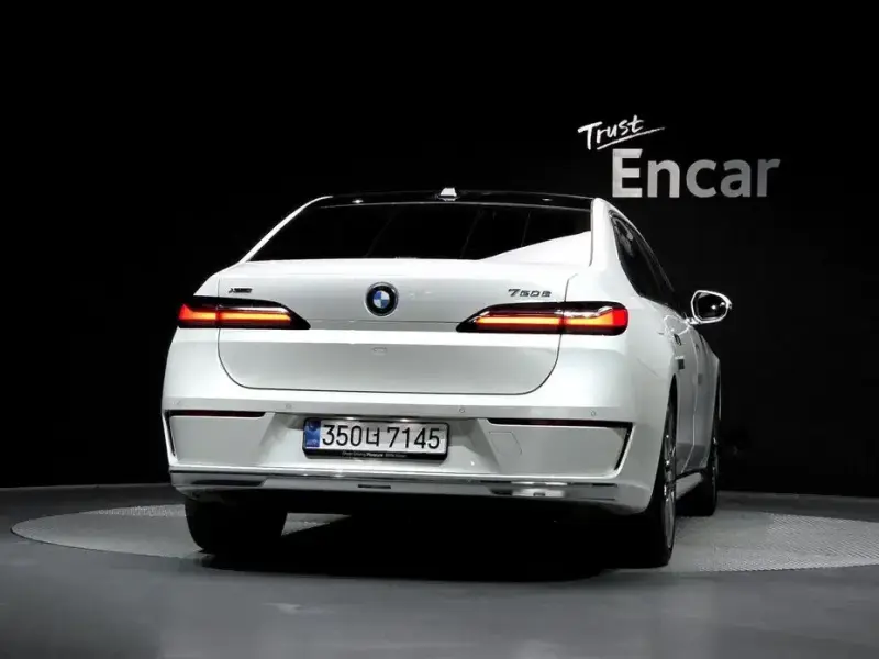2025 BMW 7 серии с пробегом 7 831 км