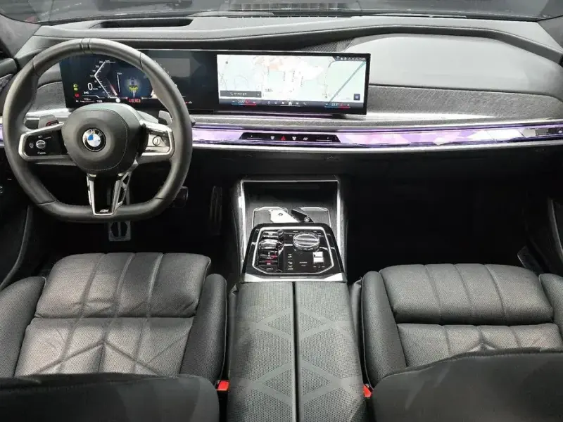 2023 BMW 7 серии с пробегом 39 427 км