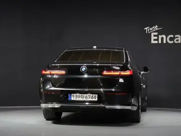 2023 BMW 7 серии с пробегом 38 555 км